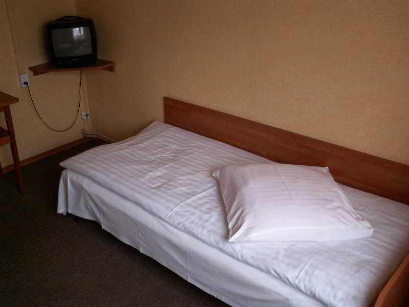 Hotel Pod Debem ทาร์นูฟ ภายนอก รูปภาพ